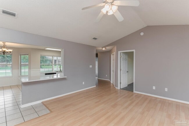 Building Photo - 2100 Frontera St