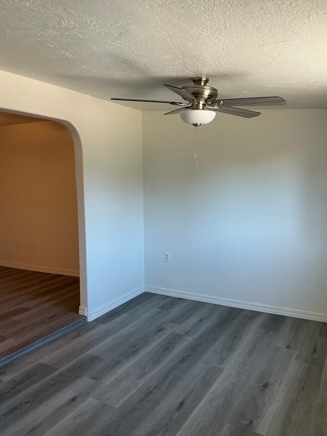 Building Photo - 1629 N 73rd Dr