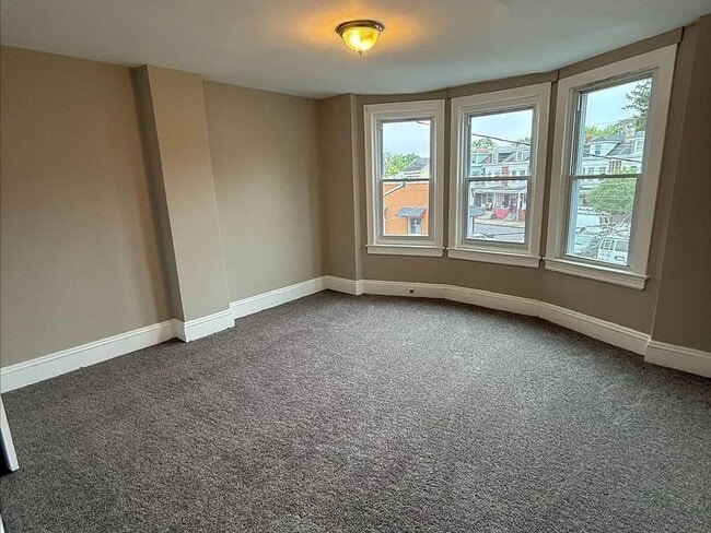 Building Photo - 38 Ashmore Ave