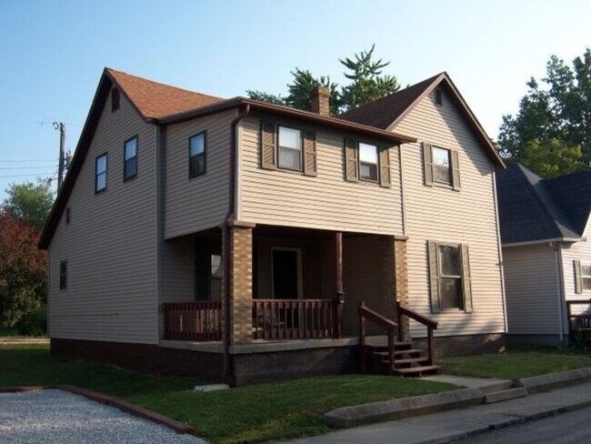 Primary Photo - 440 E Church St