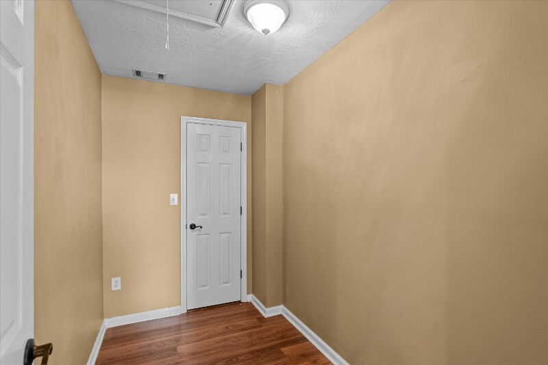 Building Photo - 229 Nicklaus Ct