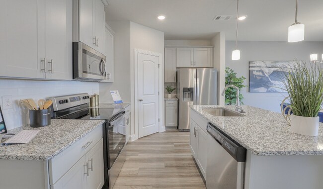 Building Photo - 4525 Skywood Ln