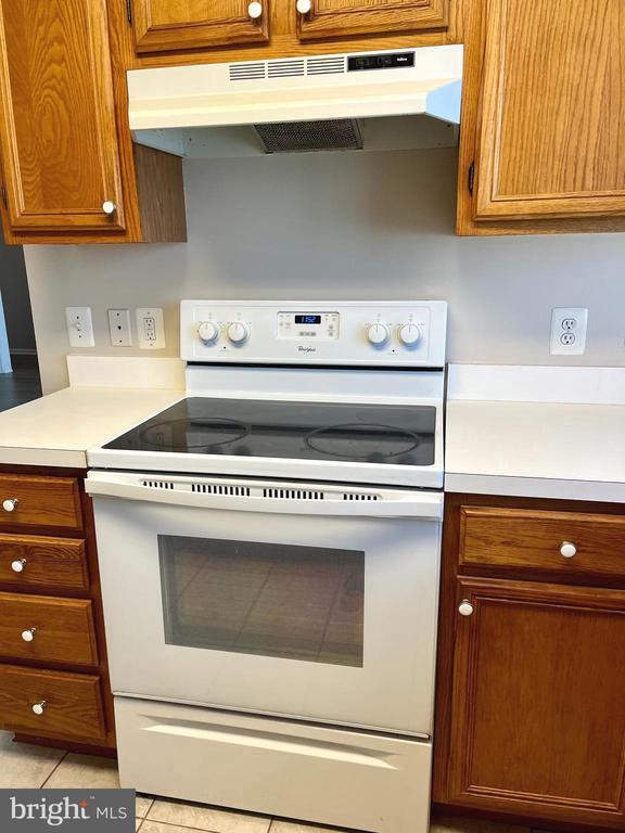 Building Photo - 1122 Huntmaster Terrace NE