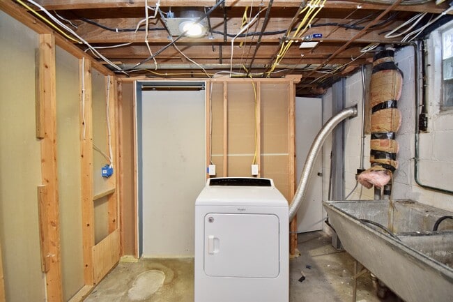 Building Photo - 7293 Chetbert Dr