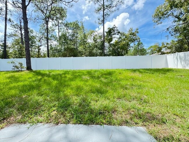 Building Photo - 7130 N Glenridge Cir