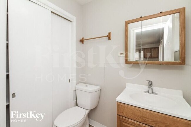 Building Photo - 14621 Dorchester Ave