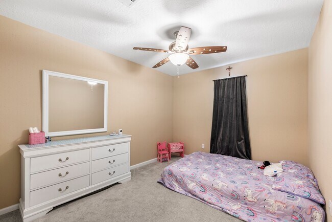 Building Photo - 4914 Tain Dr