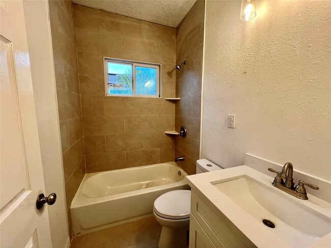 Building Photo - 282 11th St