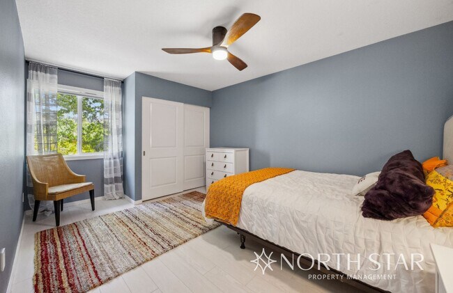 Building Photo - Beautifully Updated Contemporary Home in t...