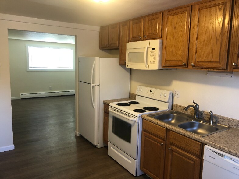 Building Photo - 1026 17th Ave