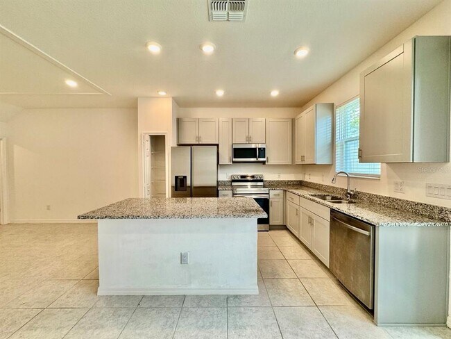 Building Photo - 34209 Rogallo Ln