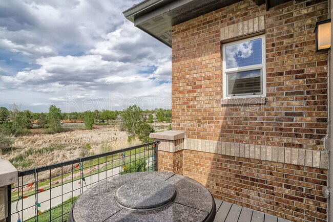 Building Photo - 8916 E Caley Way