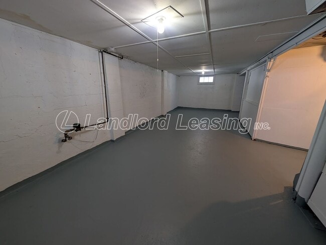 Building Photo - Well-Maintained Cape Cod with Garage on Corner Lot