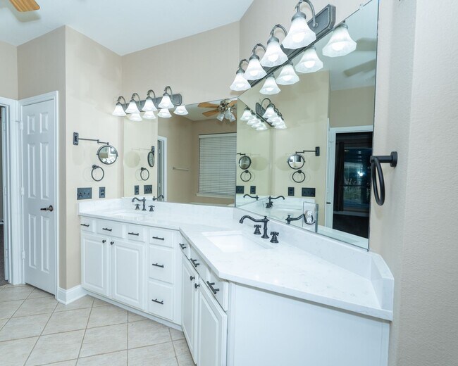 Building Photo - 2551 Brazos Dr