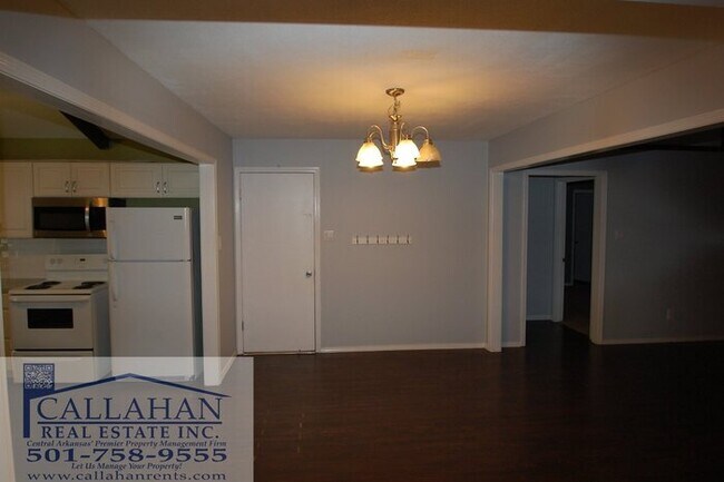 Building Photo - St Charles Little Rock Home