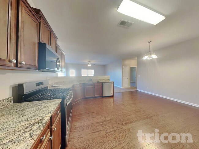 Building Photo - 3663 Shale Ln SE