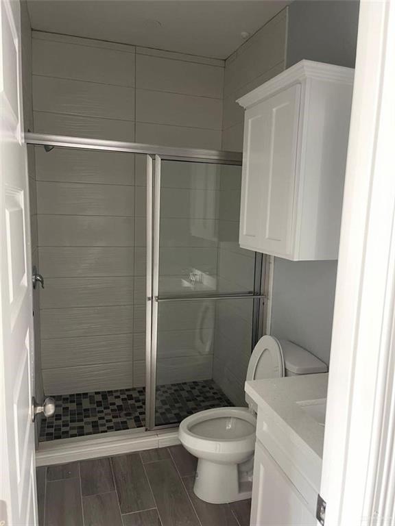 Building Photo - 11 Angus St