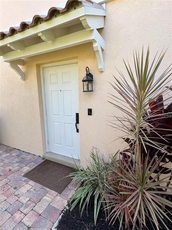 Building Photo - 8110 Cardena Ln