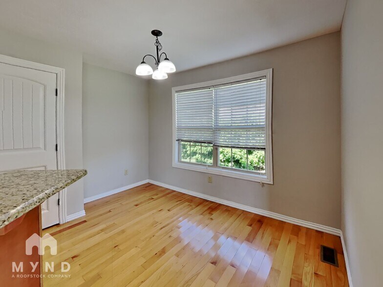 Building Photo - 5769 W Alexa Ln