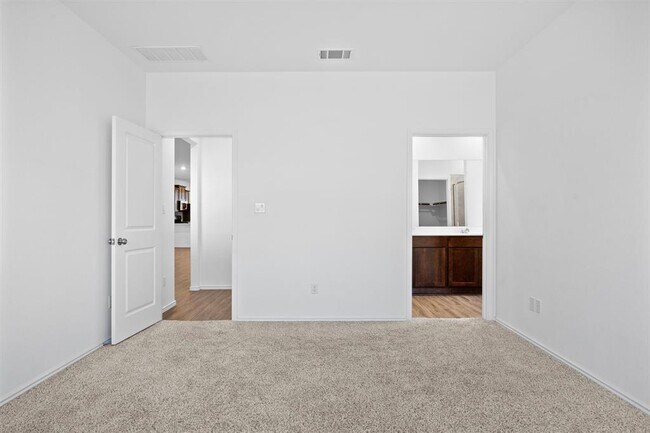 Building Photo - 1613 Brueggerhoff Rd