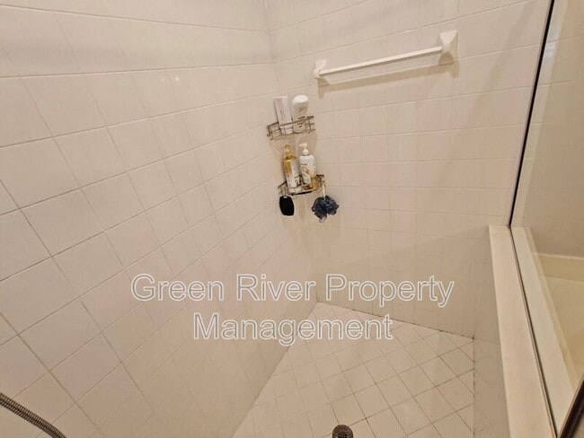 Building Photo - 1505 Majestic View Ln