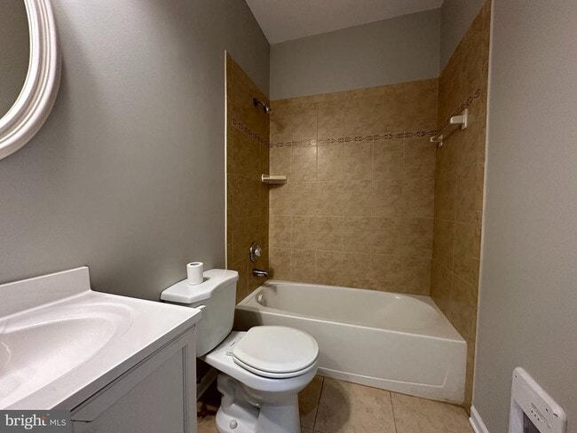 Building Photo - 17425 Grant Cottage Dr