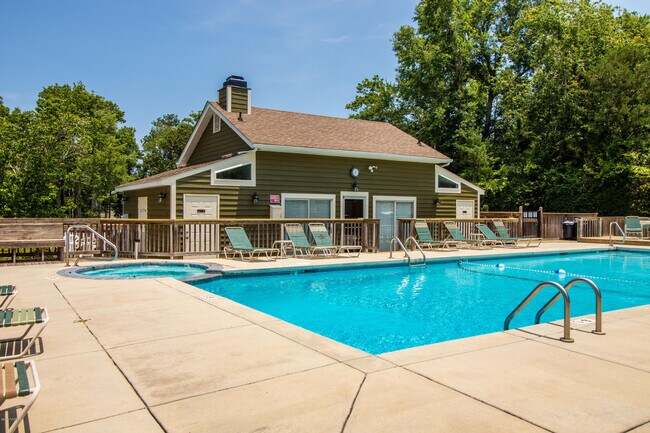 Building Photo - 504 Cedarwood Village