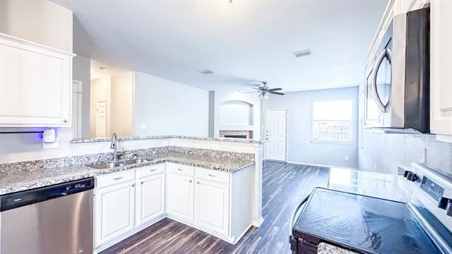 Building Photo - 1515 Creek Springs Dr