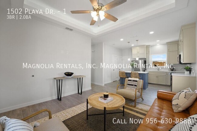 Building Photo - 1502 Playa Dr