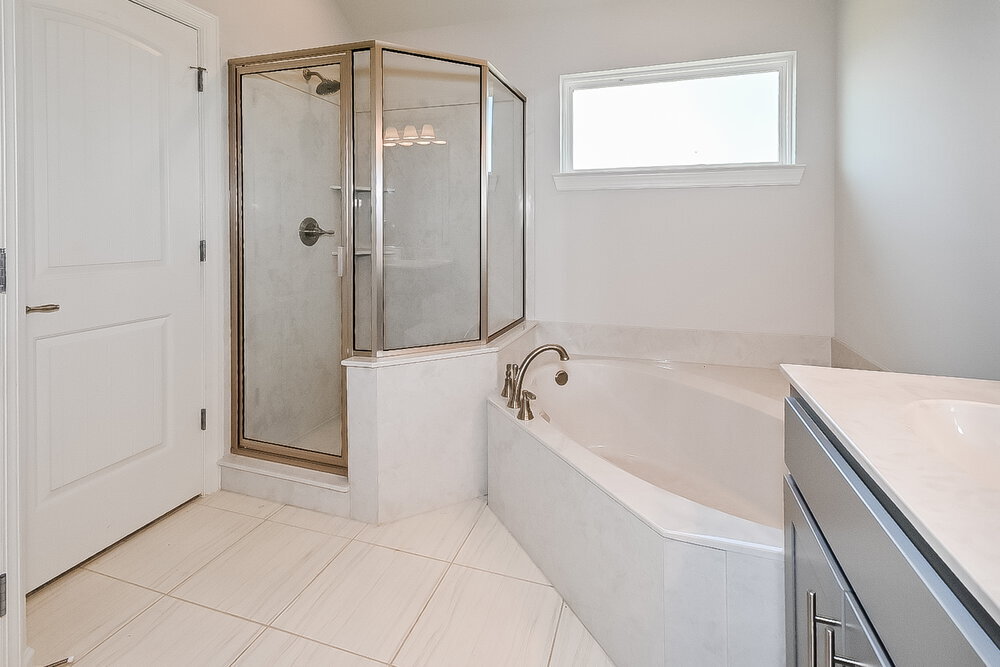 Building Photo - 5315 Holly Ridge Dr