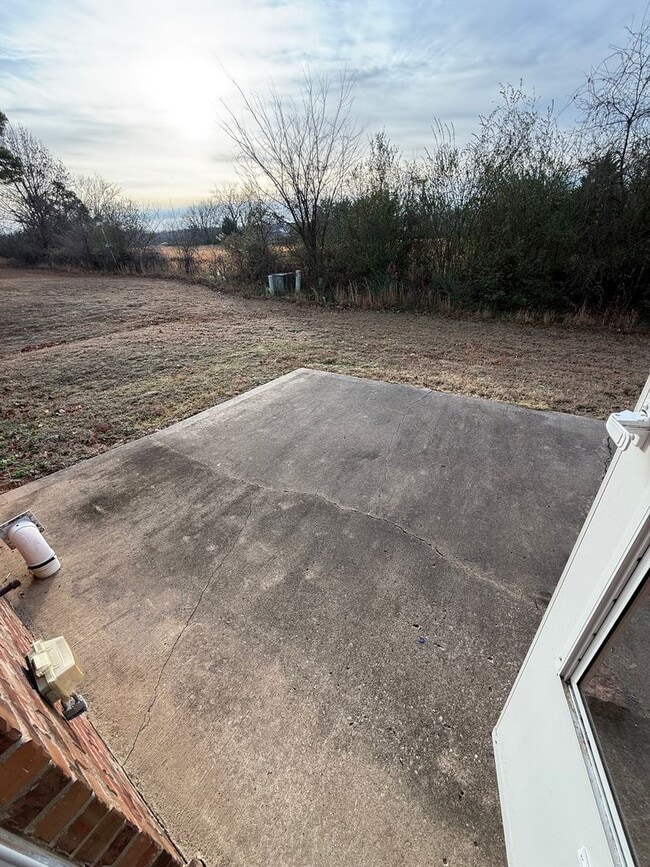 Building Photo - 141-145 Northridge Drive