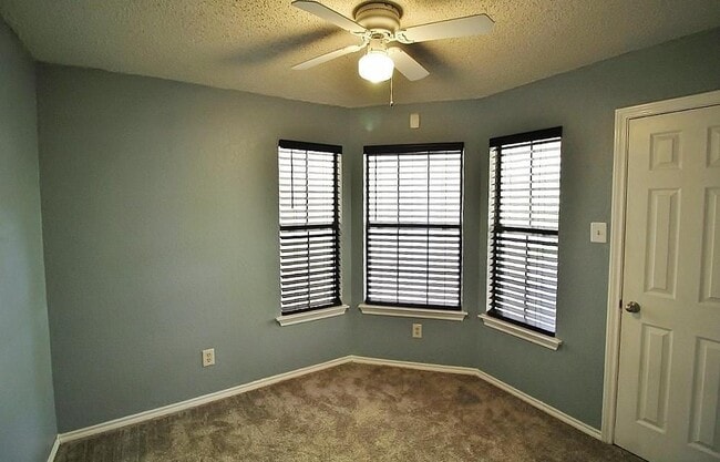 Building Photo - 6506 Impala Dr