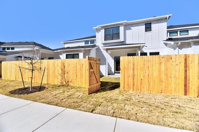 Building Photo - 111 Amber Fields Trail