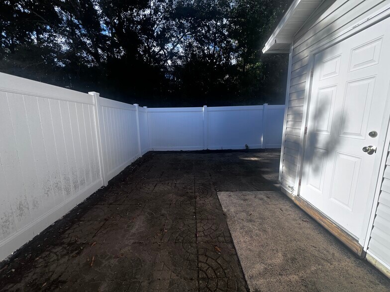 Building Photo - 1511 Willoughby Pk Ct