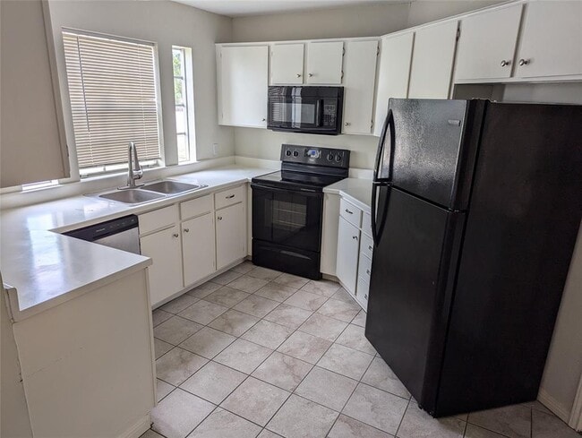 Building Photo - 1504 Windy Park Dr