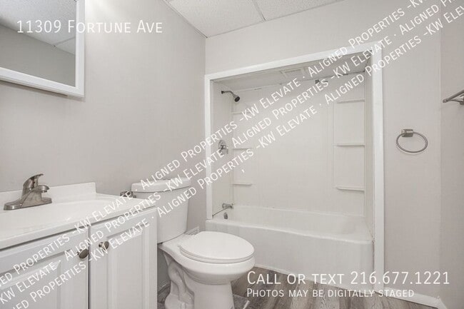Building Photo - 11309 Fortune Ave