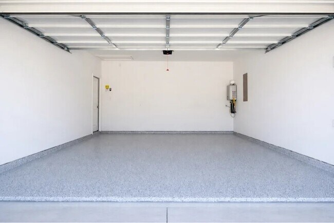 Building Photo - 9730 Westminster Mnr Dr