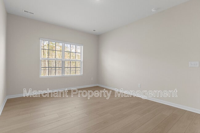 Building Photo - 211 Backstay Ln