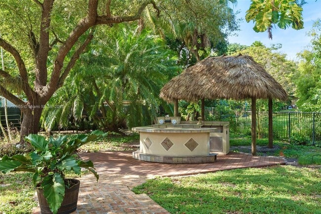 Building Photo - 12511 SW 13th St