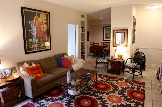 Primary Photo - 5718 Val Verde St