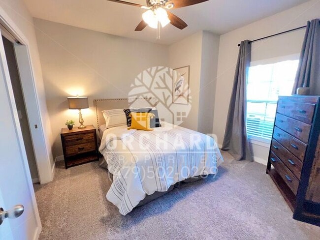 Building Photo - 1/1 Flat | Endura Park- Apartments in Siloam Springs!