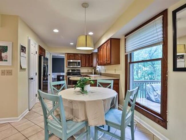 Building Photo - Beautiful Home in Prime Montgomery Location