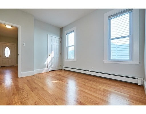 Building Photo - 25 Moreland St