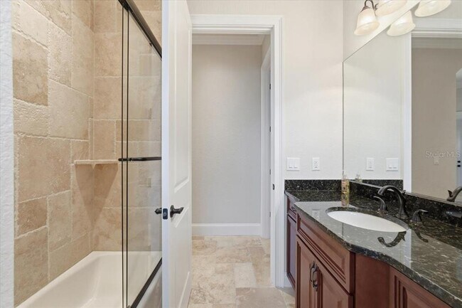 Building Photo - 7 Spanish Moss Ct