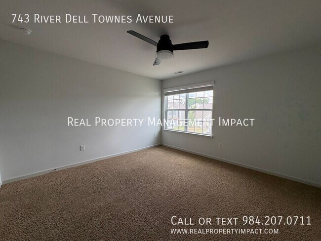Building Photo - 743 River Dell Townes Ave.