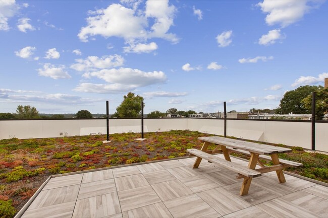 Roof recreation - 4136 Mitchell St