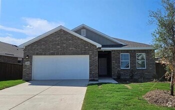Building Photo - 1813 Sandlin Dr