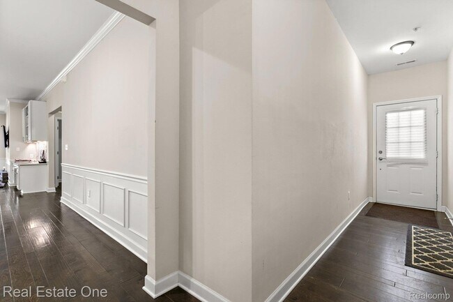 Building Photo - 5570 Arbor Chase Dr