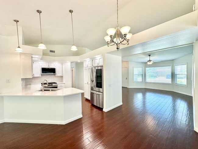 Building Photo - Wonderful Single-Story Home on Spacious Corner Lot with Privately Fenced Yard Space & Attached-Tw...