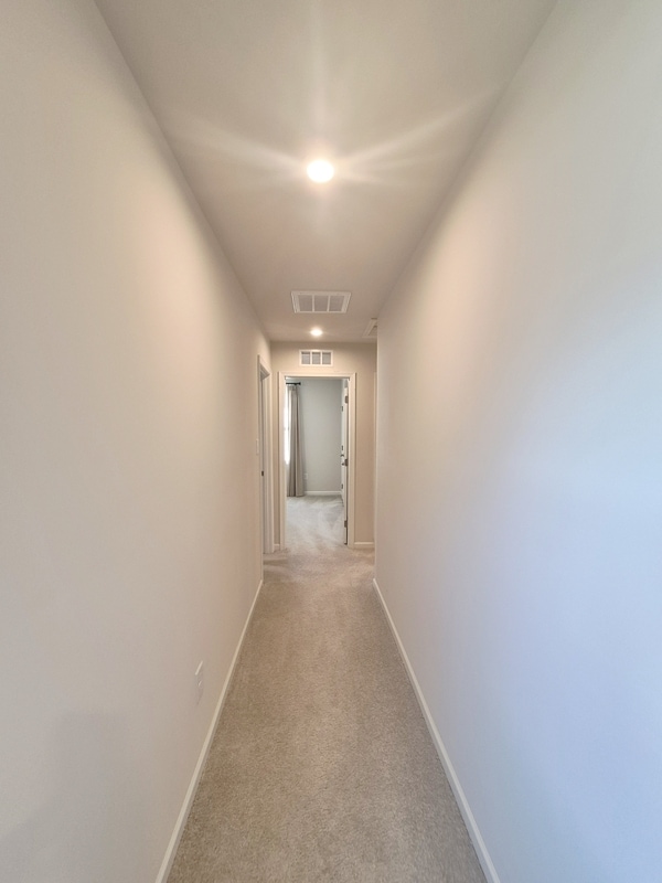 Building Photo - 130 Robinia Rd